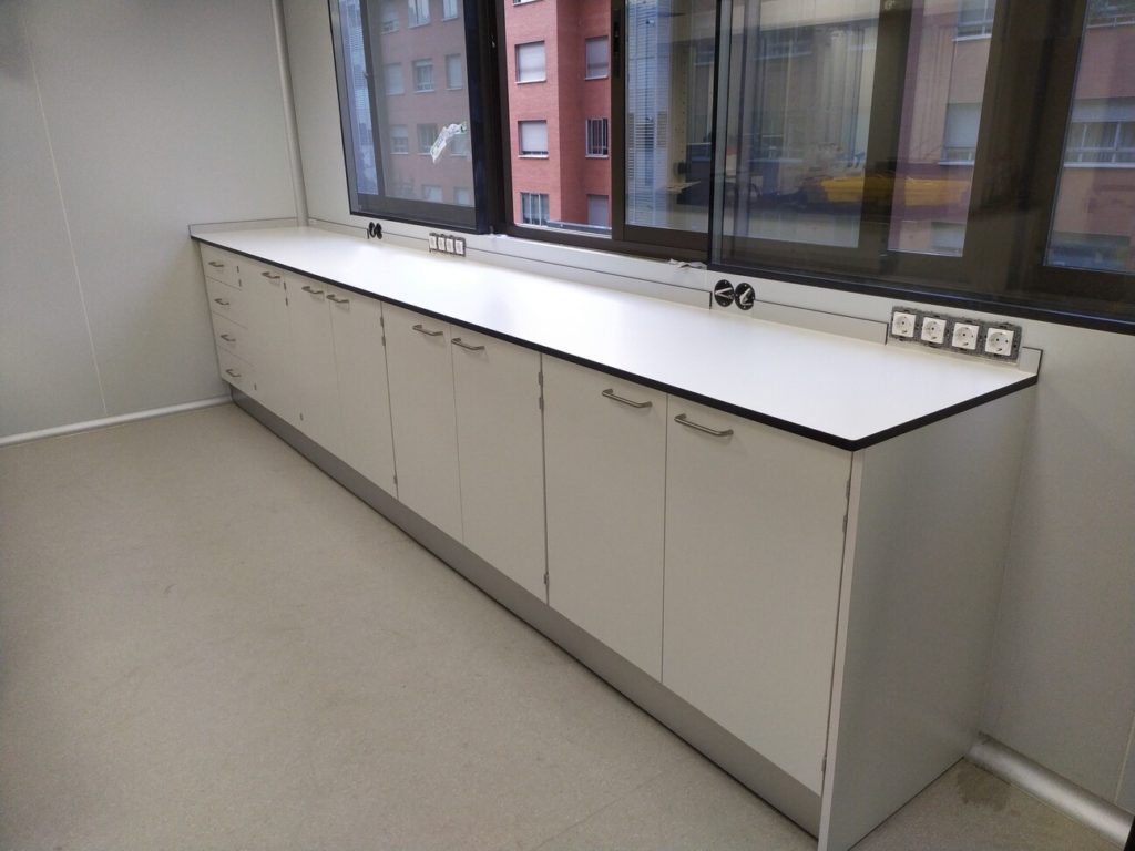 Mesa de trabajo para laboratorio en Madrid