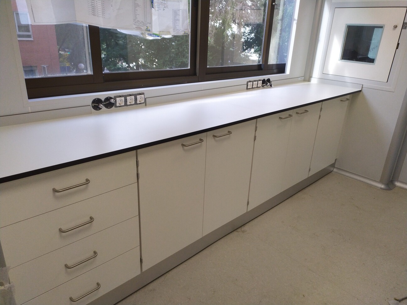 Mesa de laboratorio para farmacéutico formulista