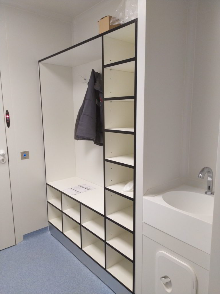 Vestidor en fenólico